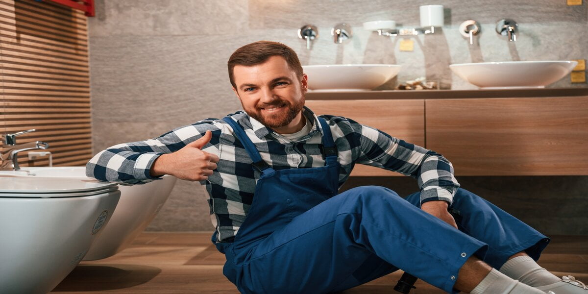 ¿Cuál es la tarifa o salario medio de un fontanero en España?